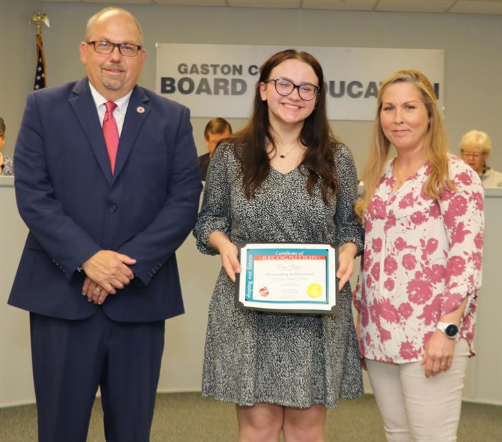 Board recognizes students for achievements